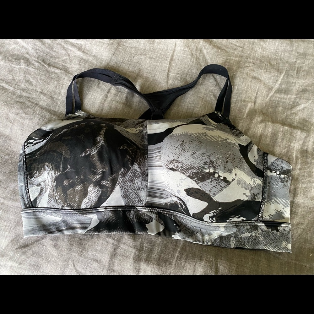 Under Armor XL Sports Bra